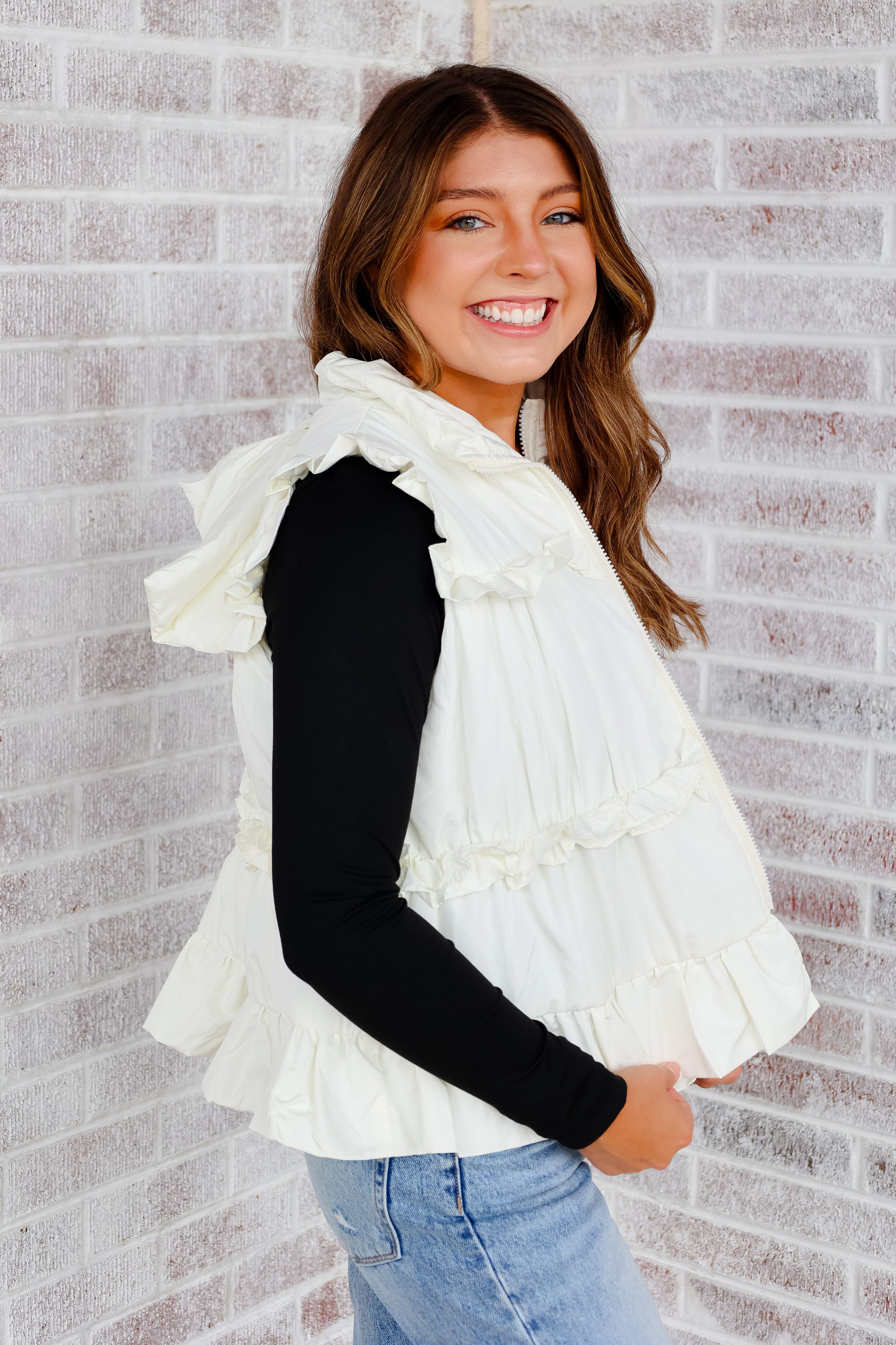 Did You See Her Ruffle Detail Puffer Vest – Southern Charm Clothing